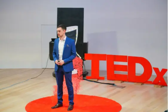Ethan Donati: How This Socially Anxious Introvert Became An International Speaker and CEO