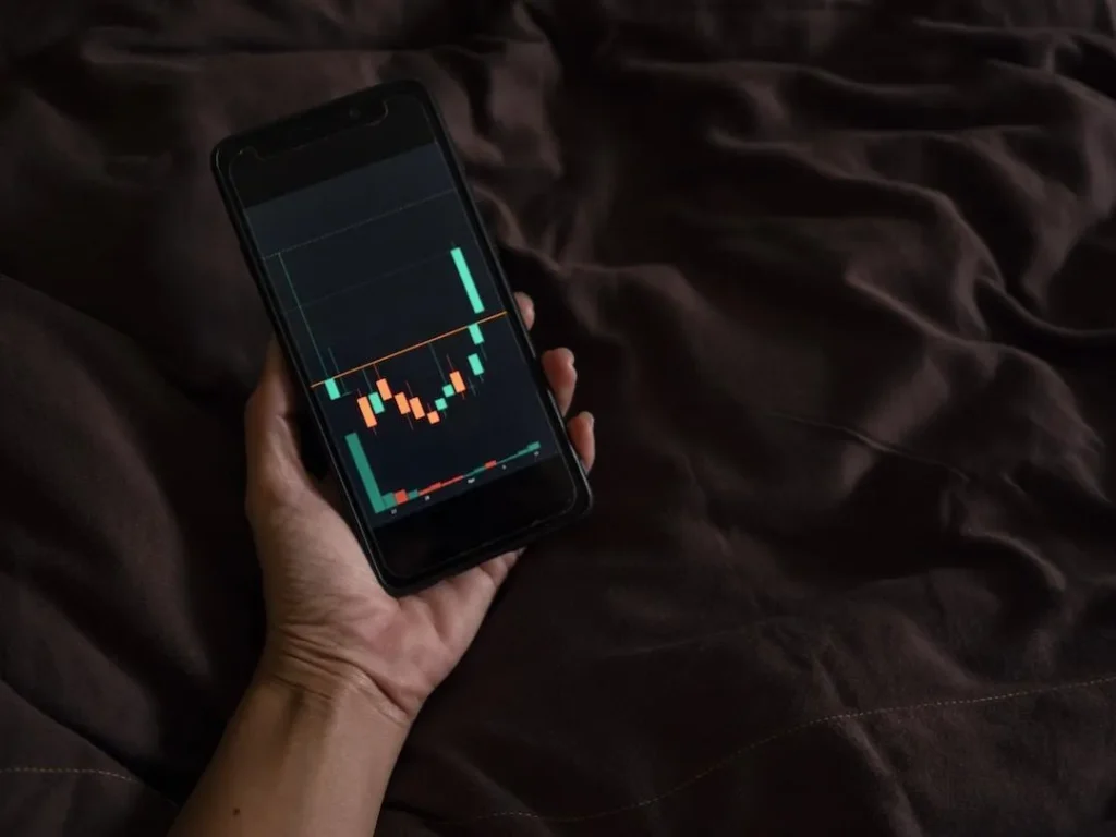 A candlestick chart software running on a phone